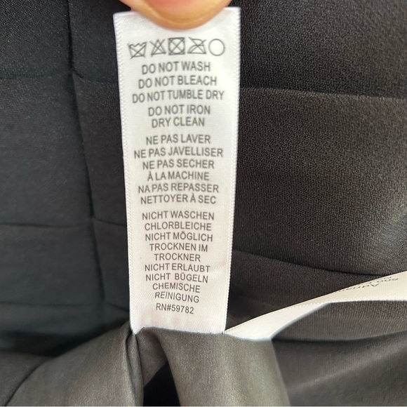 New Adrianna Papell Knotted Shoulder with Draped Waist Sheath Dress Black Sz 14 - Picture 10 of 10